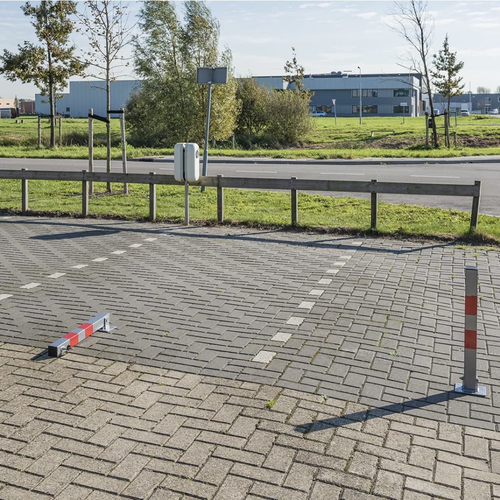 Parkovací stĺpik so zámkom