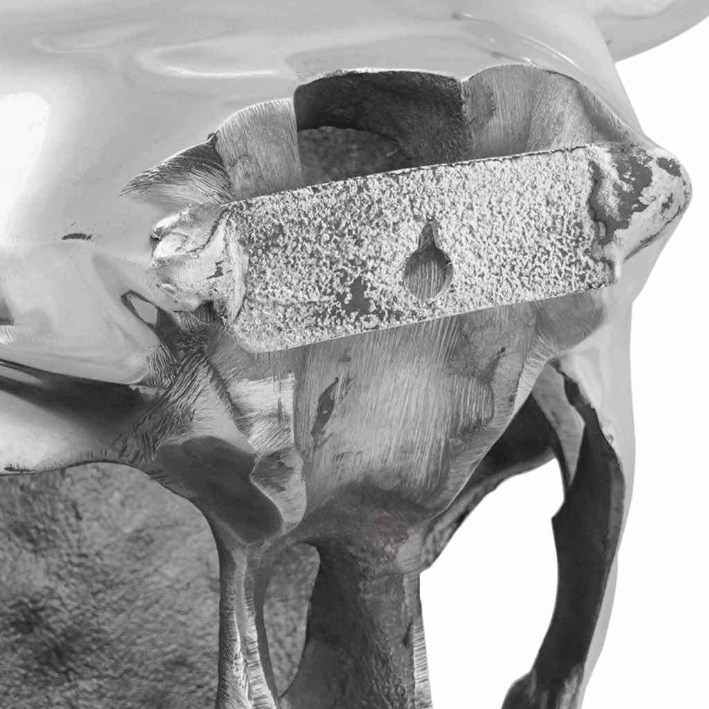 Lebka Býka Strieborná 34 X 13 X 53 Cm Hliník